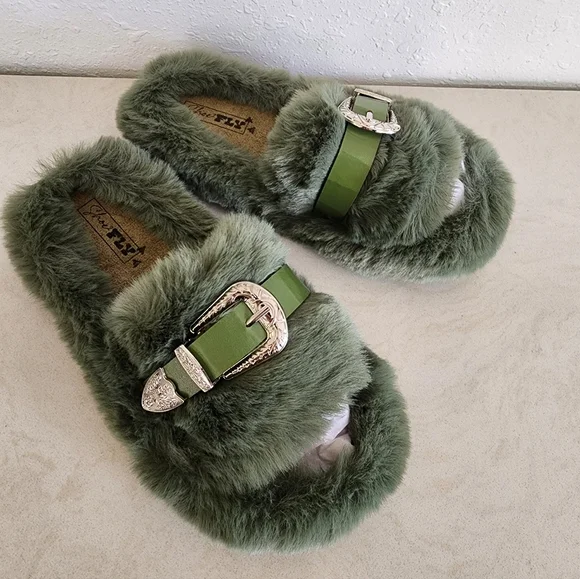 Two Fly Co. NWT Buckle Up Slippers ~ Cacti Green Faux Fur Slippers Western - Picture 6 of 9